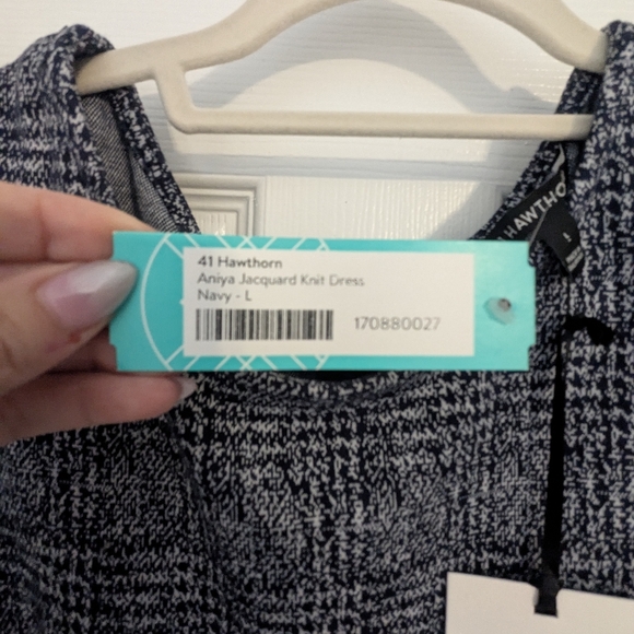 Dress - Picture 4 of 5